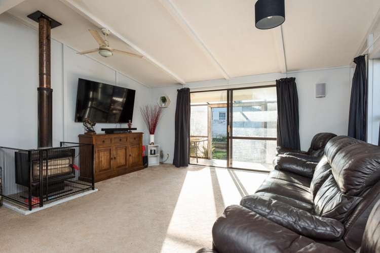 1896 State Highway 1 Tuamarina_6