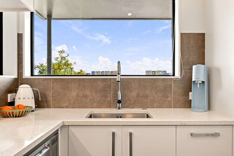 37 Peihana Road Hobsonville_11