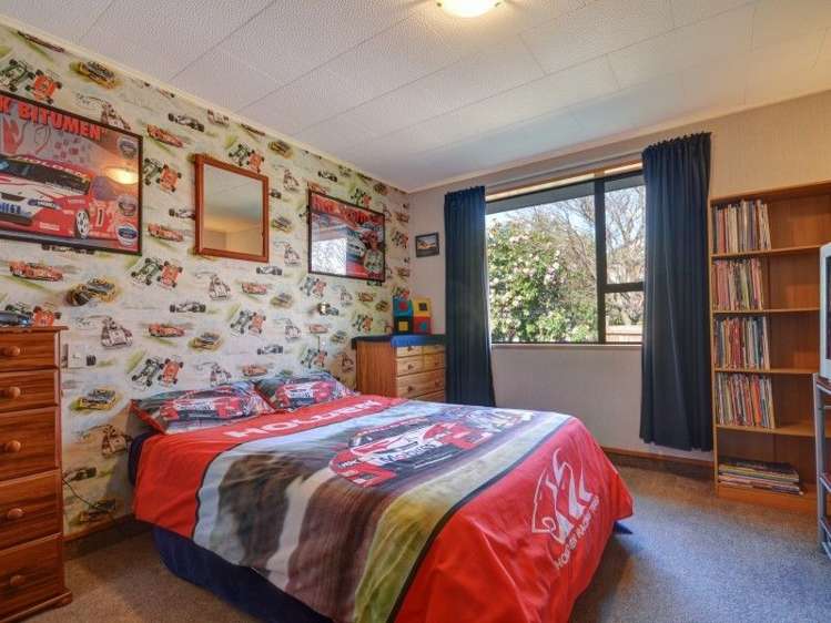 626 Peninsula Road Kelvin Heights_11