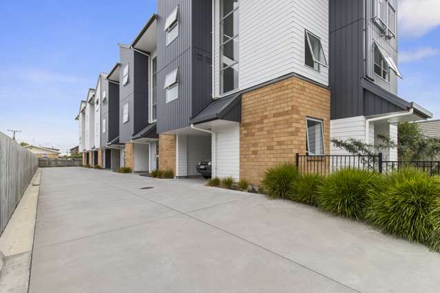 6/47 Cameron Road Hamilton East_1