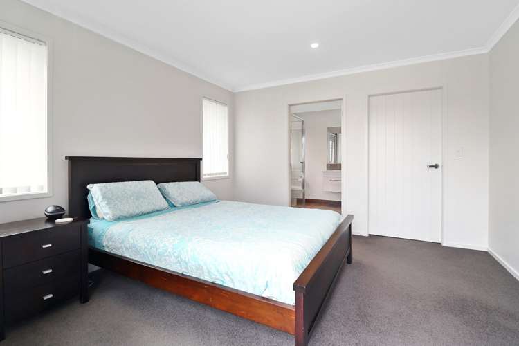 3 Orchard Terrace Riverhead_10