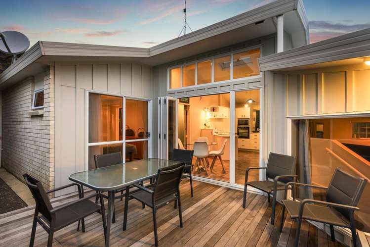 2/3 Tiri View Place Torbay_9