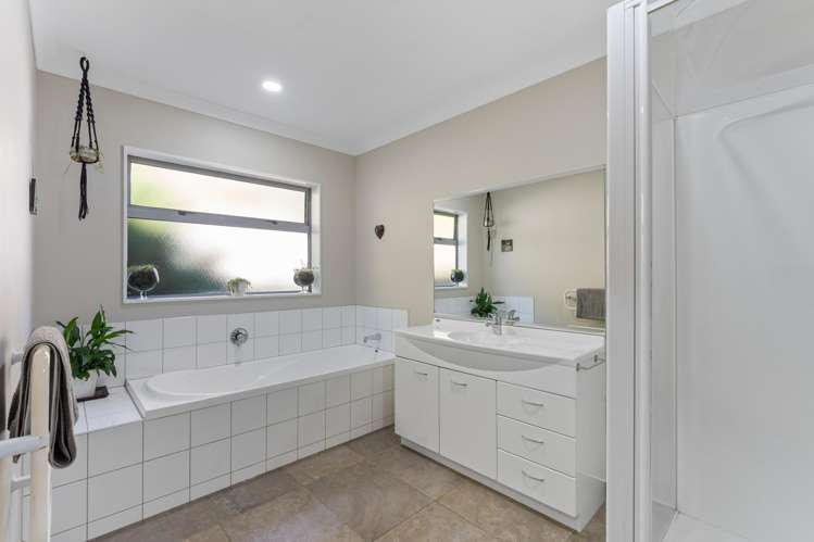 14 Leanne Way Waikanae Beach_17