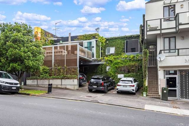 FREEHOLD IN GREY LYNN - WONDERFUL OPPORTUNITY