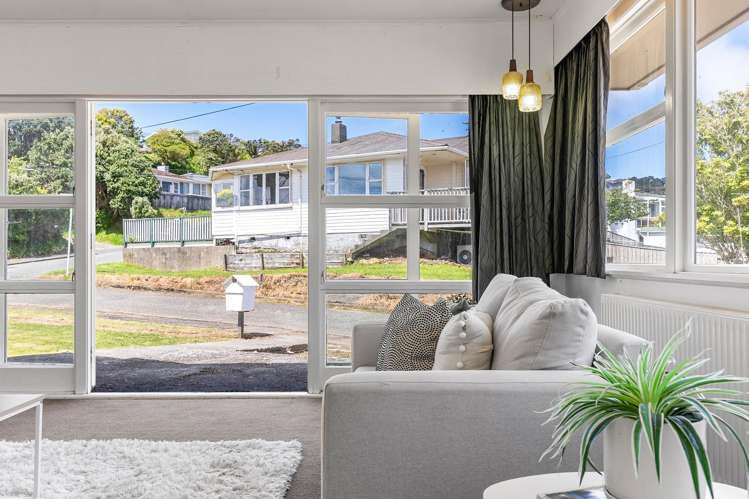 2 Christopher Way Paparangi_7