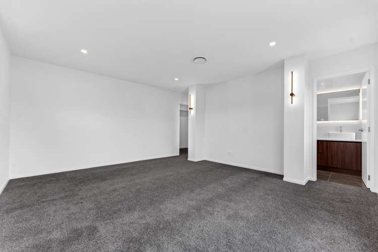 2A Matatahi Road Flat Bush_24