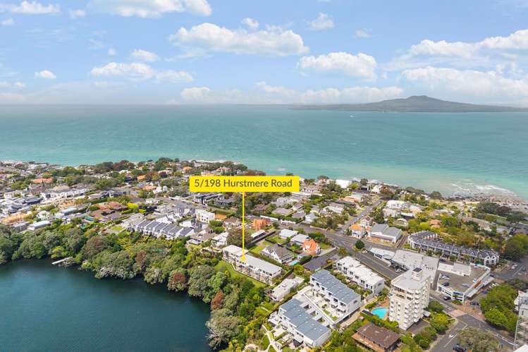 5/198 Hurstmere Road Takapuna_21