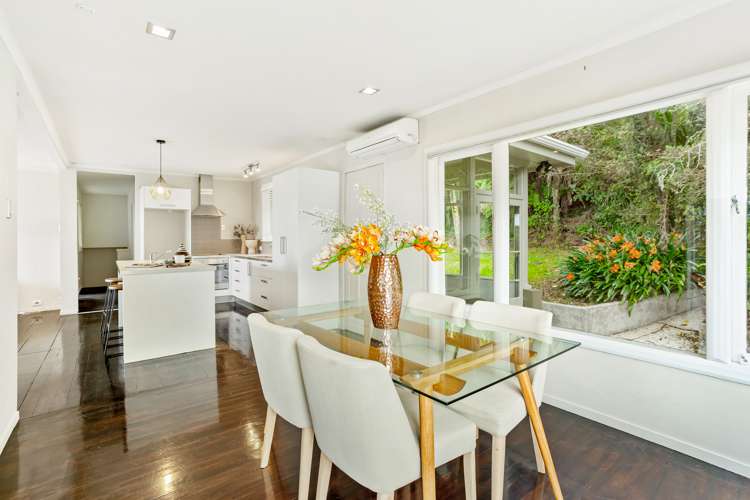 1 Huia Road Titirangi_8