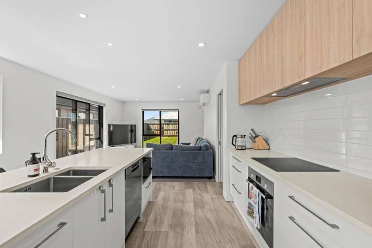 14 Lovelock Avenue Rolleston_2