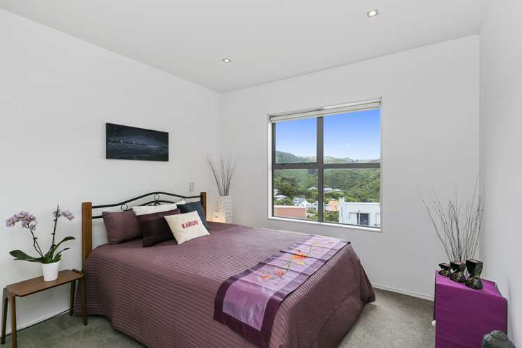 82 Saddleback Grove Karori_11