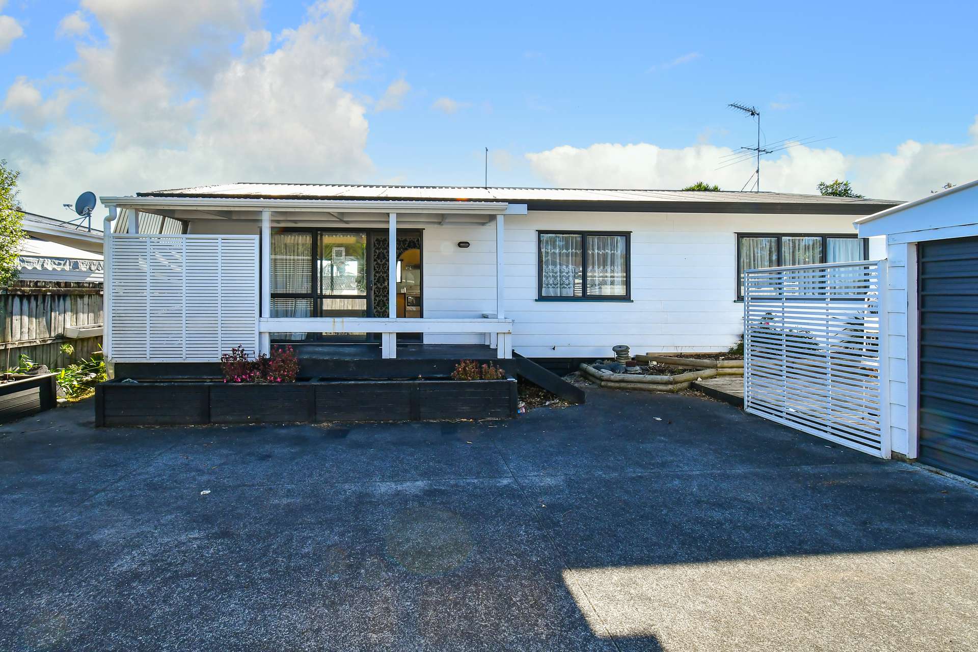 2/10 Oregon Place Papakura_0