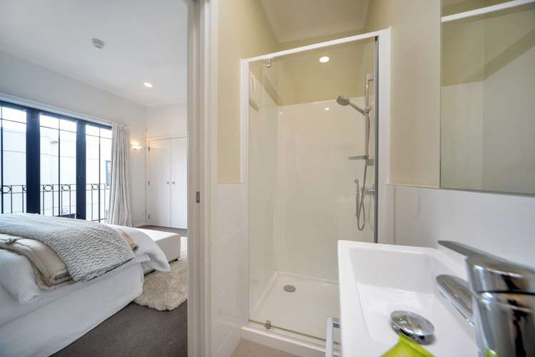 4b/8 Farnham Street Parnell_12