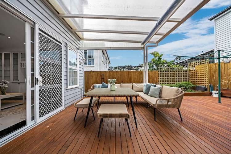 2 Piringa Street Flat Bush_10