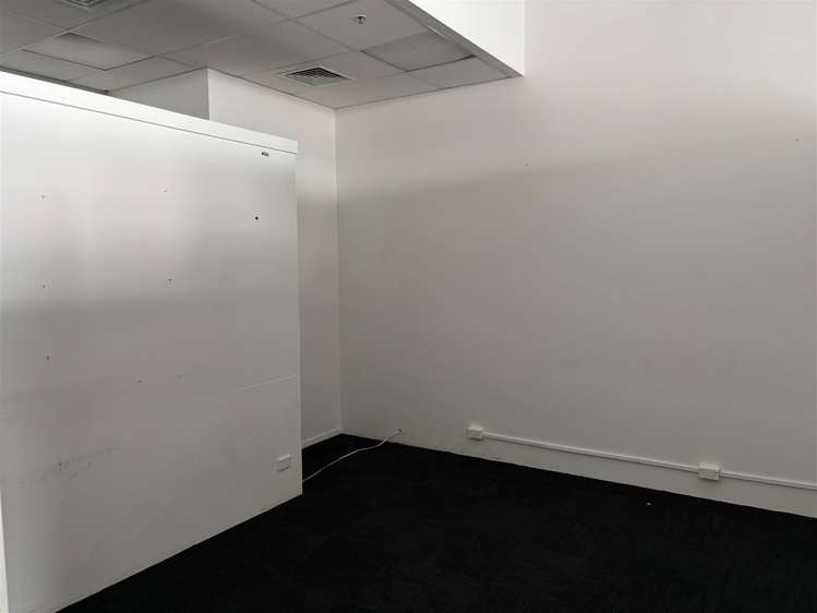Unit 2, 354 Victoria Street Hamilton Central_5