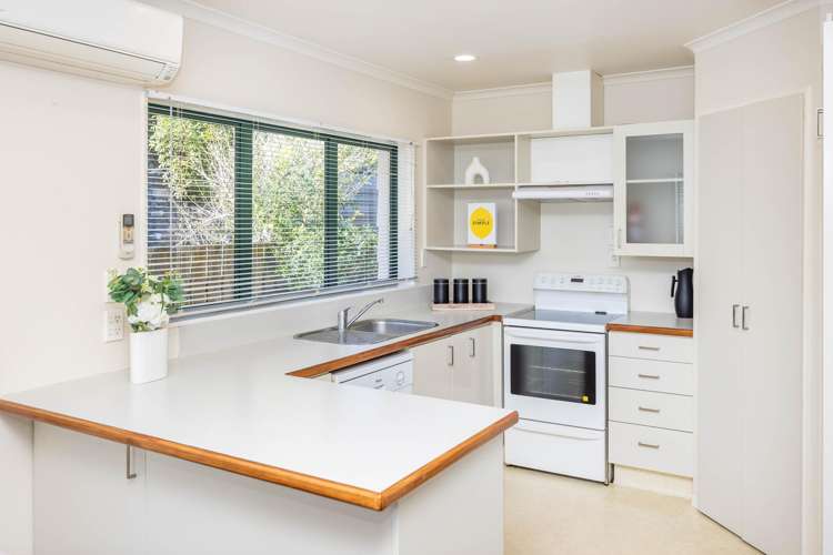 2/80 Huntaway Downs_5