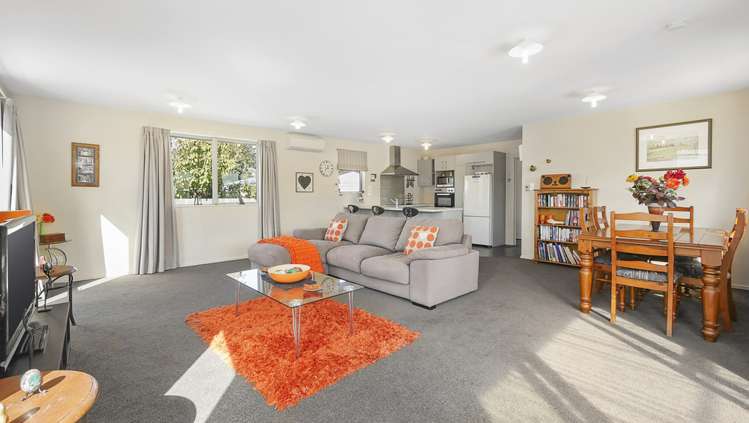 17a Kaplan Avenue Islington_5