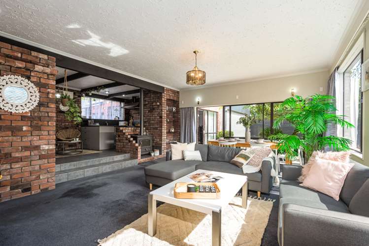 327 Avonhead Road Avonhead_5