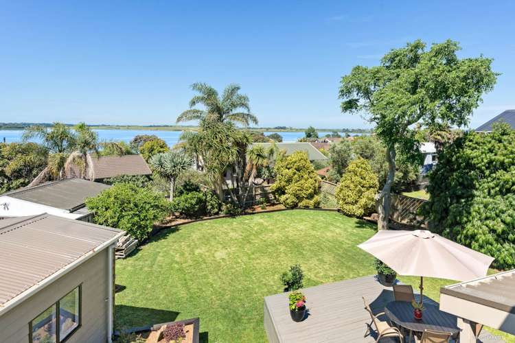 4 Sunningdale Street Wattle Downs_12