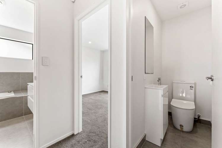 10 Toia Lane Silverdale_16