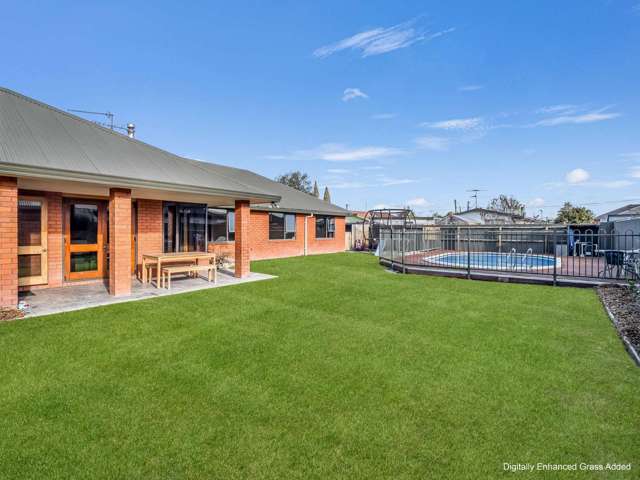 Family Living with Lifestyle Perks in Tinwald