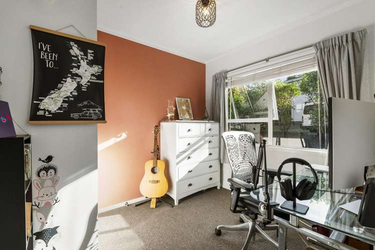 1/6 Phillipa Place Browns Bay_17