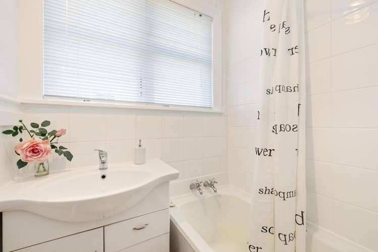 41 Parnwell Street Burwood_14