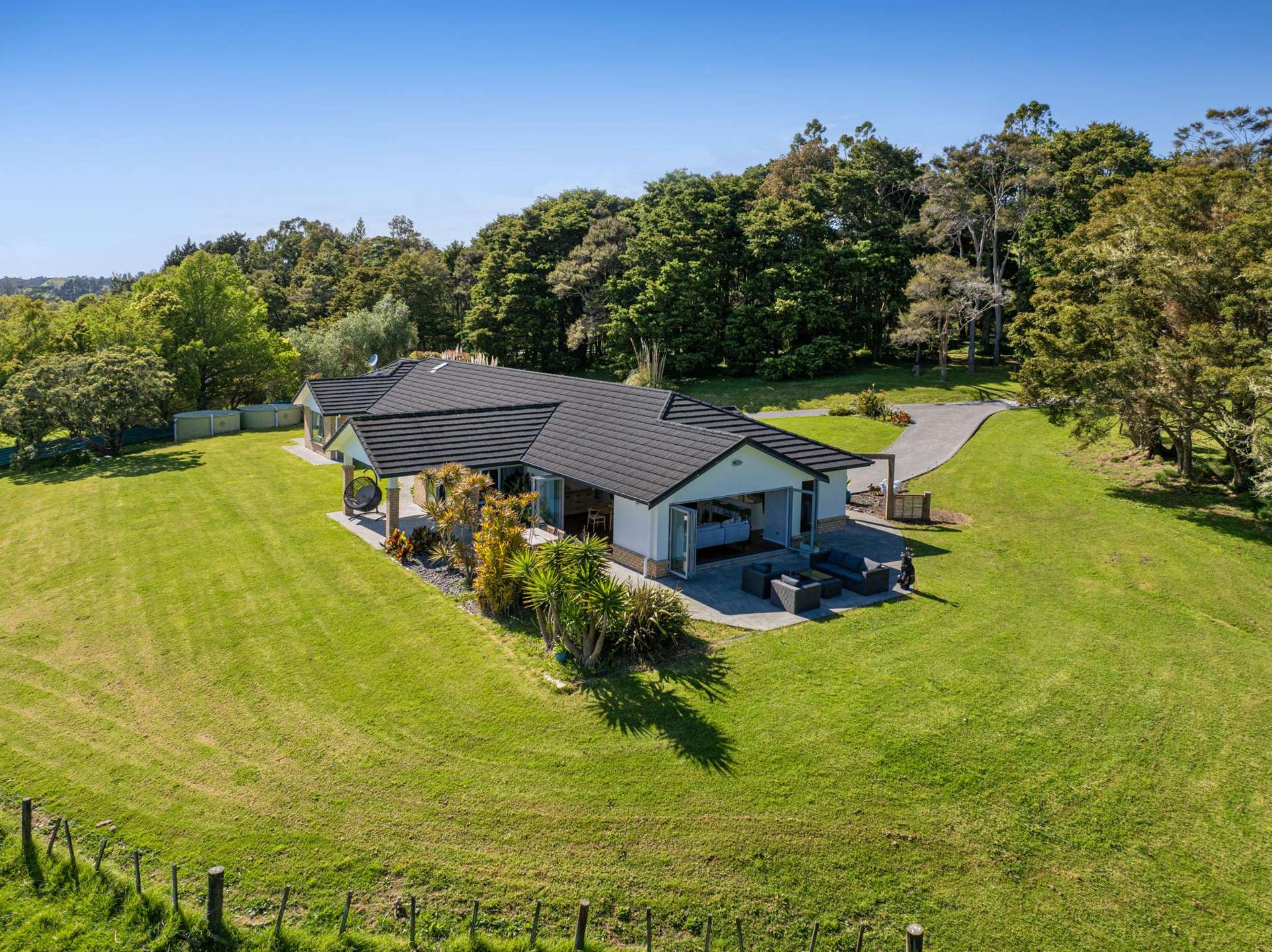 30 Lloyd Drive Wainui_0