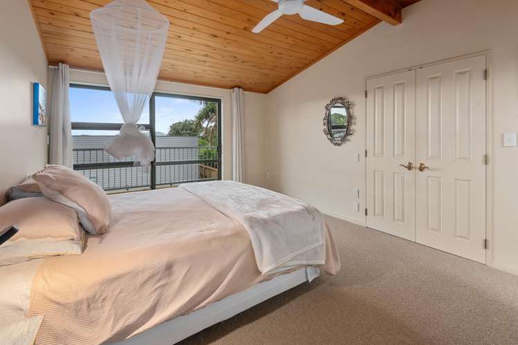 13 Paradise Point Place One Tree Point_6