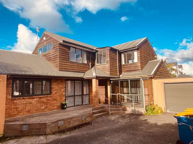 Modern & Comfortable Home in Milford