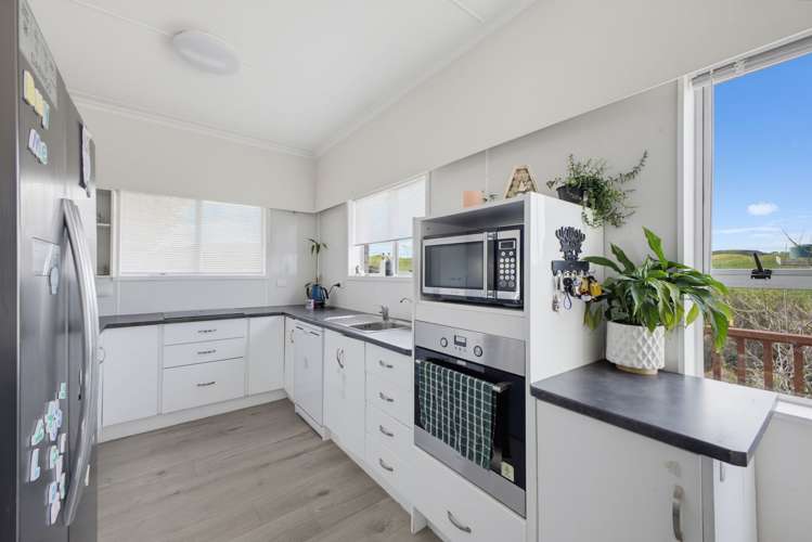 131 Tiromoana Road Eltham_23