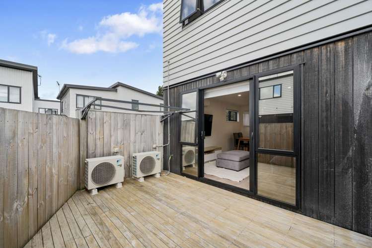 3/3 Rimu Road Mangere Bridge_11