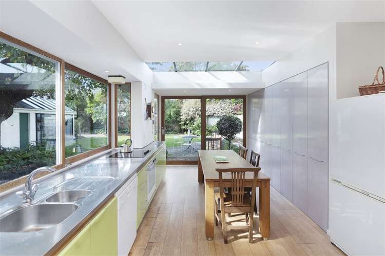 8 Waiwetu Street Fendalton_13