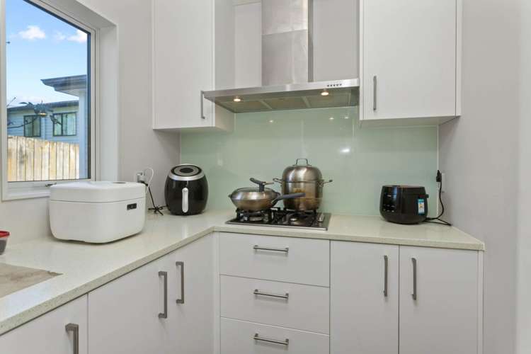 1c Garden Place Mount Eden_11