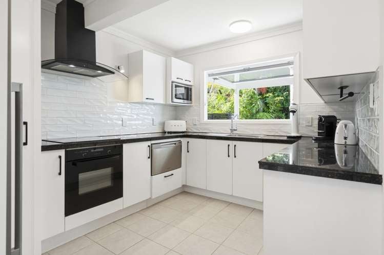 1/2 Heathcote Road Castor Bay_7