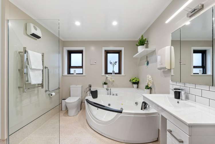 72 Moeraki Road Maoribank_13