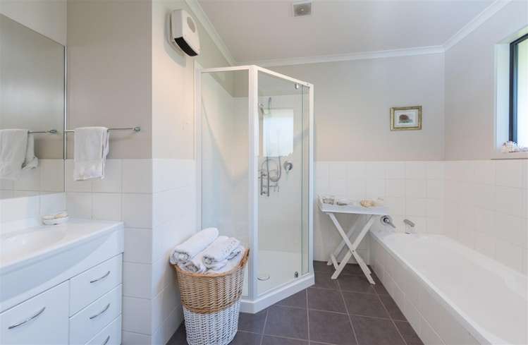 21 Frenchay Drive Atawhai_11