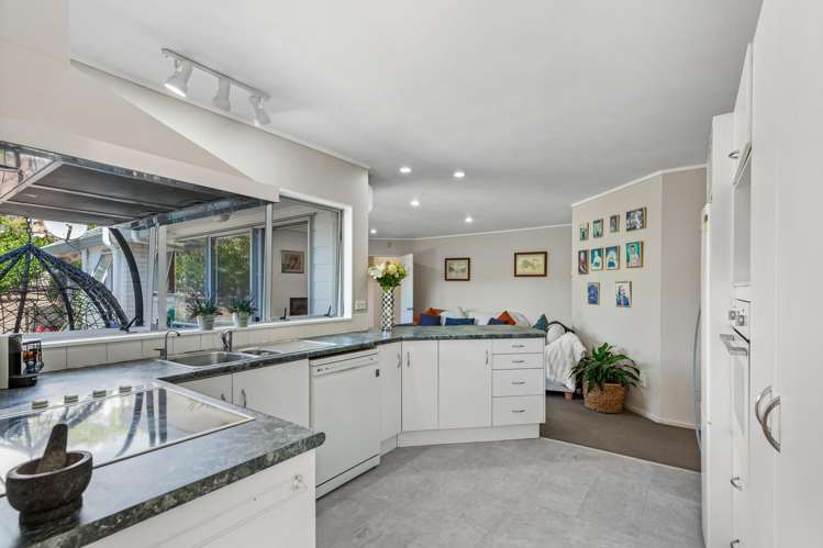 24 Picasso Drive West Harbour_9