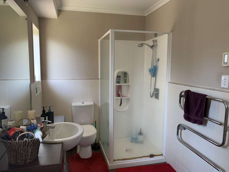 4 Briar Vale Place Flat Bush_11