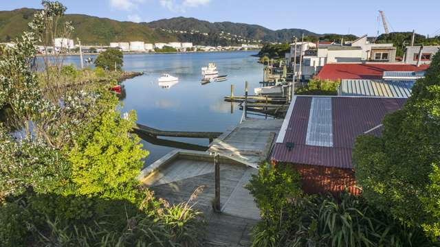 Boat Shed/3 Hikoikoi Reserve Petone_2