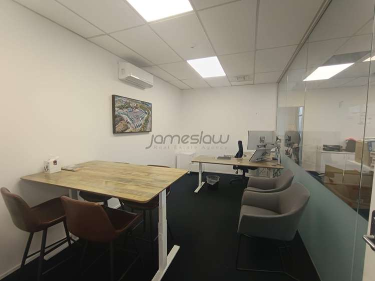 A/128 Hugo Johnston Drive Penrose_5