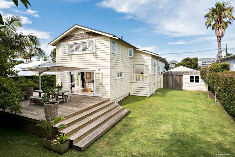 21 Hemi Street Narrow Neck_18