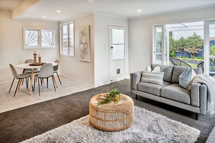 8 Huia Street Petone_11