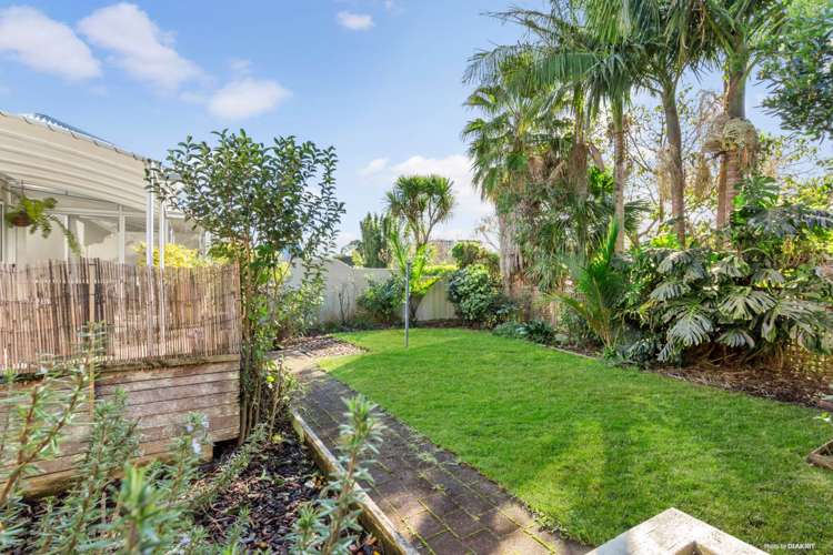 2/41 Byron Avenue Takapuna_10