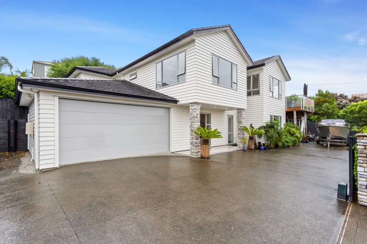 9 Tauwaka Crescent Riverhead_0