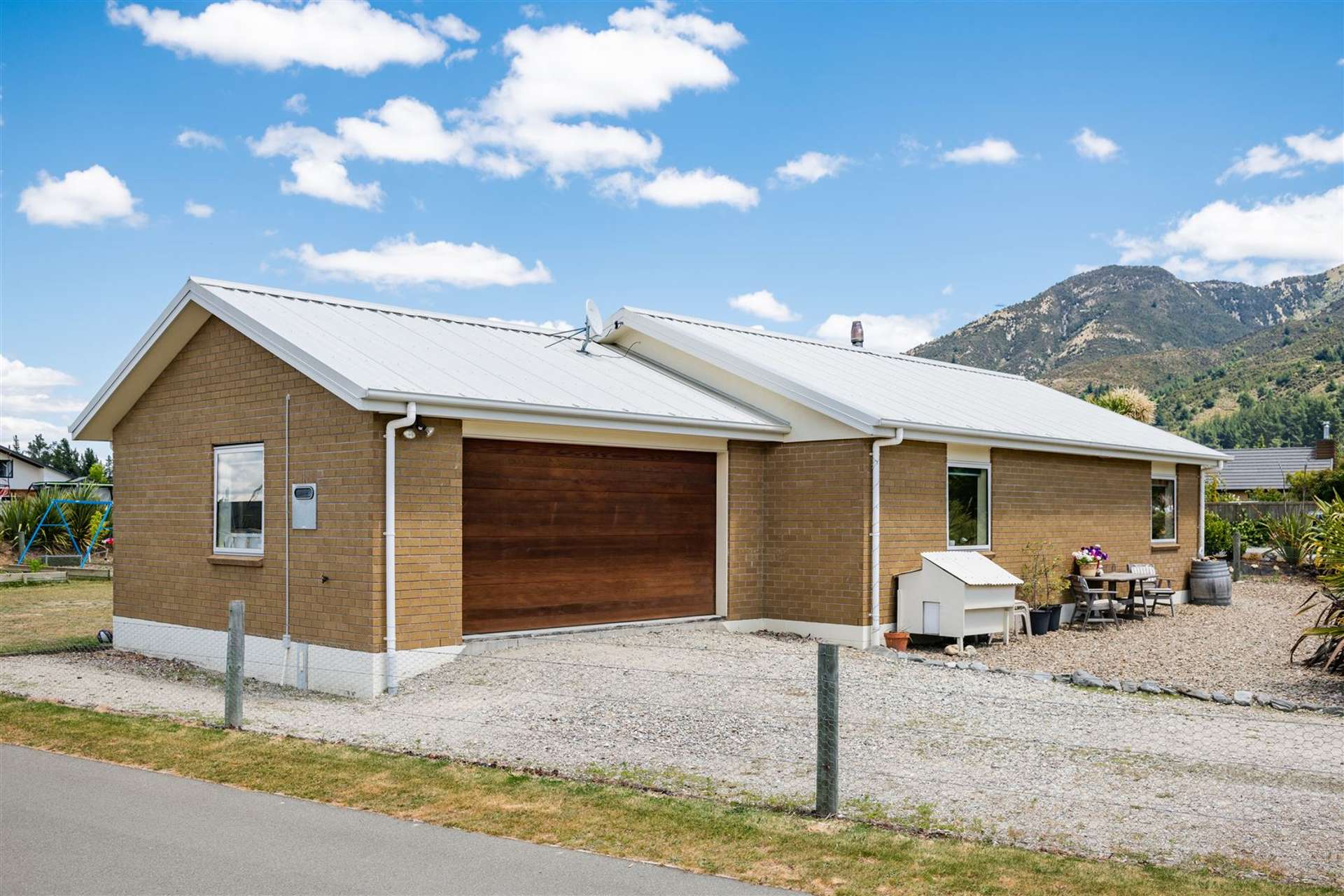 14 Hewson Crescent Lake Hawea_0