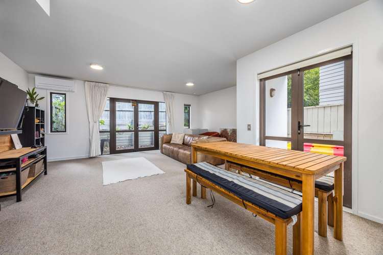 5/92 Bush Road_4