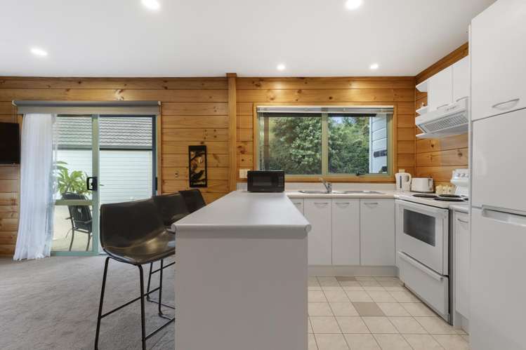 11 Helland Drive Bombay_17