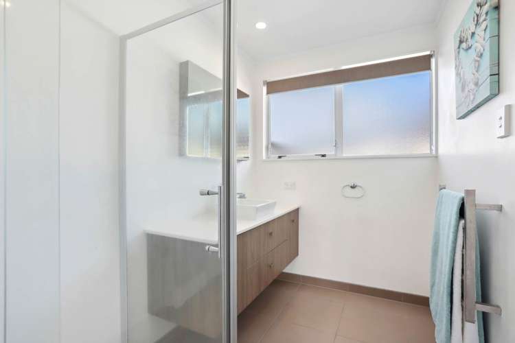 30 Taioma Crescent Te Atatu Peninsula_11