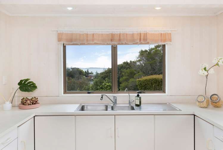 33a Evelyn Road Cockle Bay_7