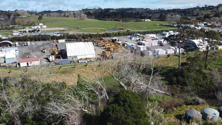 2 Horseshoe Bush Road Dairy Flat_13